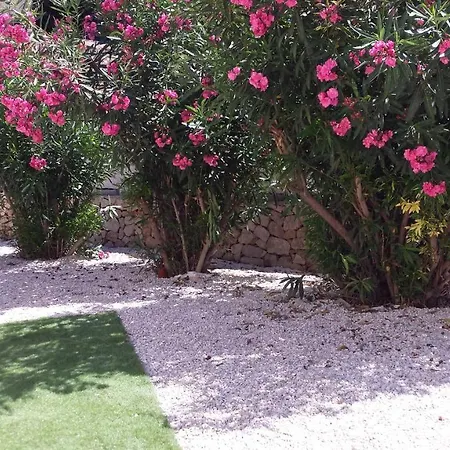 Chalet En Calpe. Urb Lilia Rosa 卡尔佩