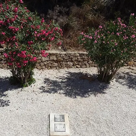 度假居 Chalet En Calpe. Urb Lilia Rosa 卡尔佩