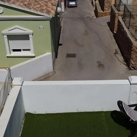 Chalet En Calpe. Urb Lilia Rosa 度假居 *