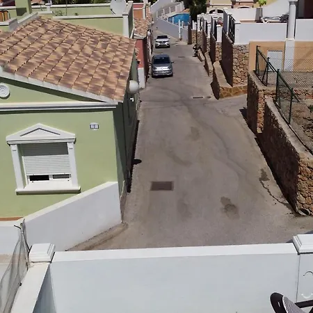 Chalet En Calpe. Urb Lilia Rosa