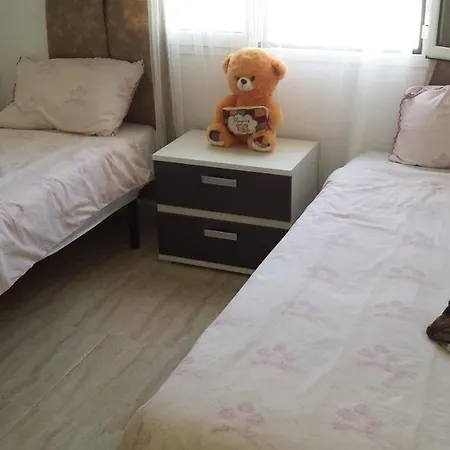 Chalet En Calpe. Urb Lilia Rosa