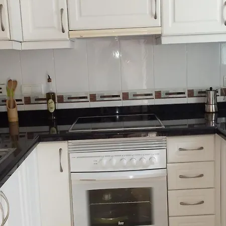 Vakantiehuis Chalet En Calpe. Urb Lilia Rosa *