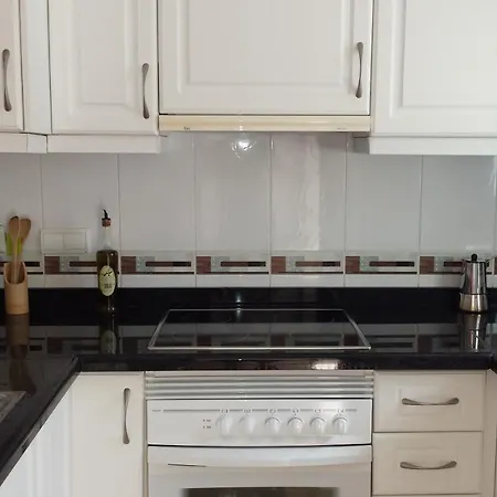 Chalet En Calpe. Urb Lilia Rosa